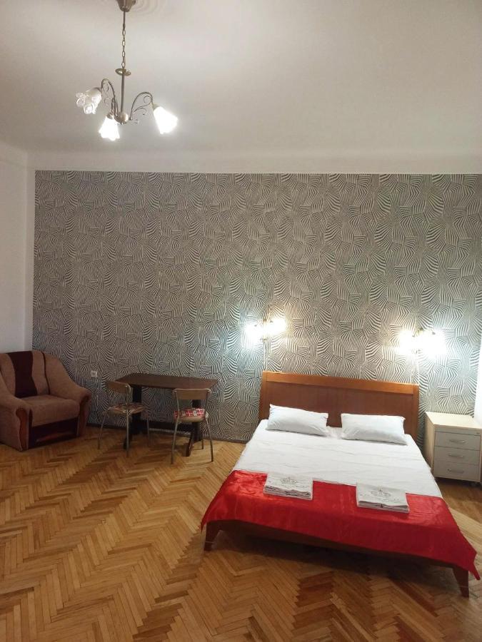 Apartament Of Center Lviv Lägenhet Exteriör bild